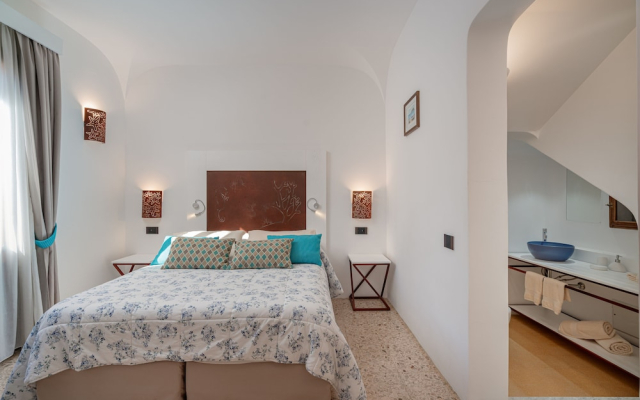 Sorella Luna Room Boutique