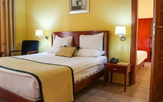 Cityblue Courtyard Hotel And Suites