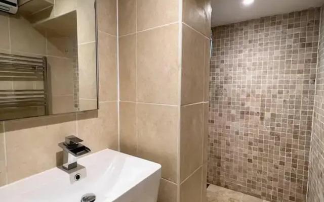 Stunning 2-bed Apartment in Maidstone