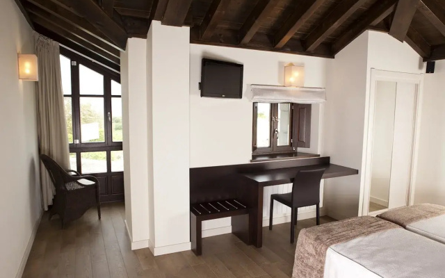 Hotel Villa Marrón