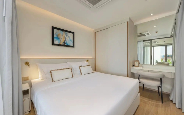 The Aqua Luxury Apart Hotel Waterfront