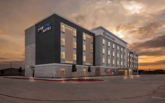 Everhome Suites Bastrop By Choice Hotels