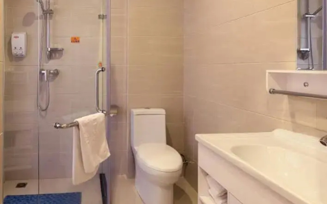 Nanning Zelin Hotel