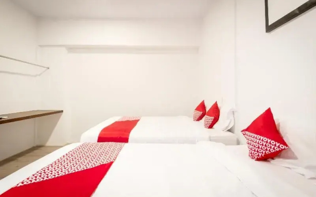 OYO 835 Metropolitan Home Stay