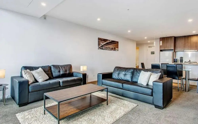 MJ Shortstay Southbank Grande Apartments