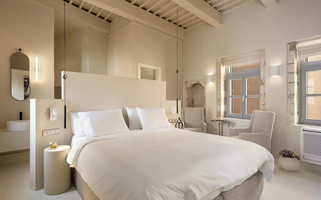 Azade Chania