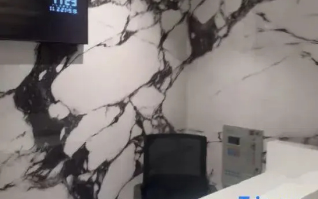 Yimi Hotel