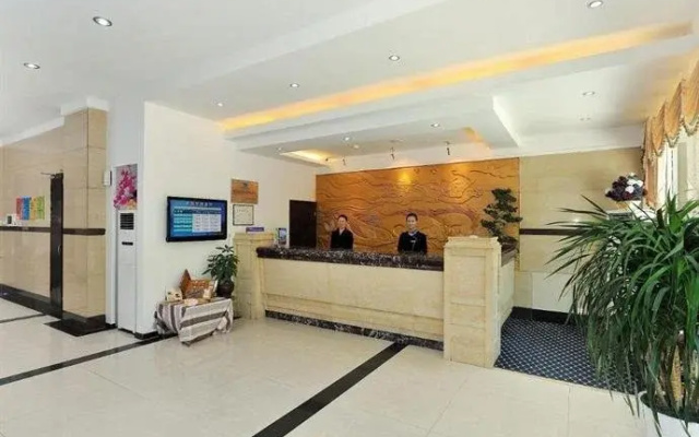 Starway Hotel Huaxiang Xiangshan Dancheng