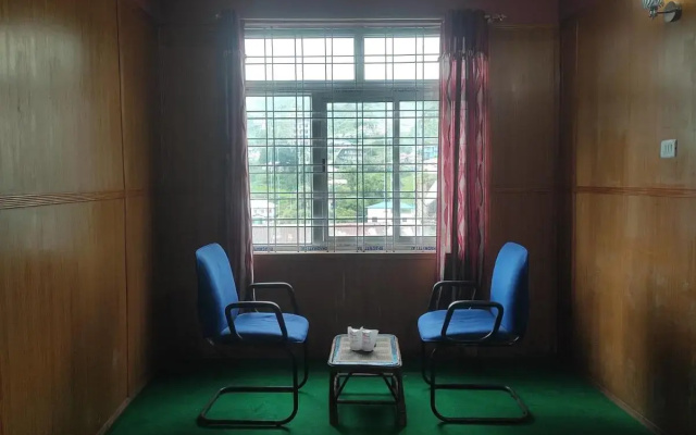 Hotel Tawang Holiday