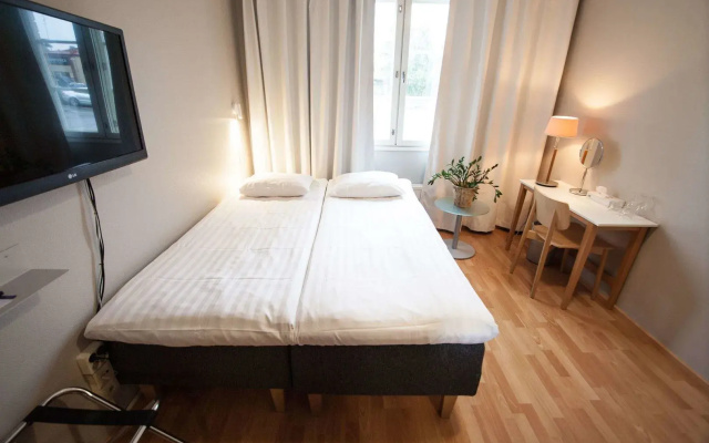Hotelli Jokipuisto