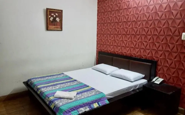 Nhat Van Hotel