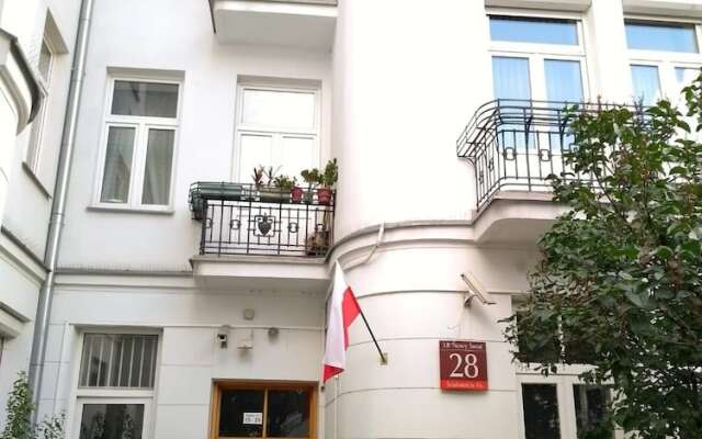 Отель Aparthotel Nowy Swiat 28 Варшава вид на фасад