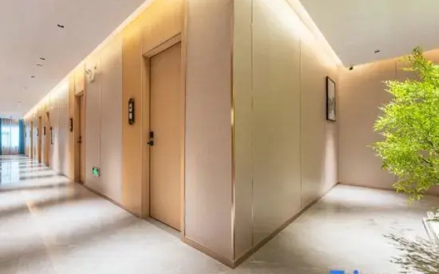 Yaman Qingju · Movie Homestay (Guangzhou Longgui Jinbo Plaza)