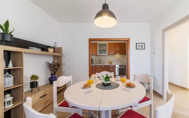 Awesome Apartment in Pula With Wifi and 2 Bedrooms