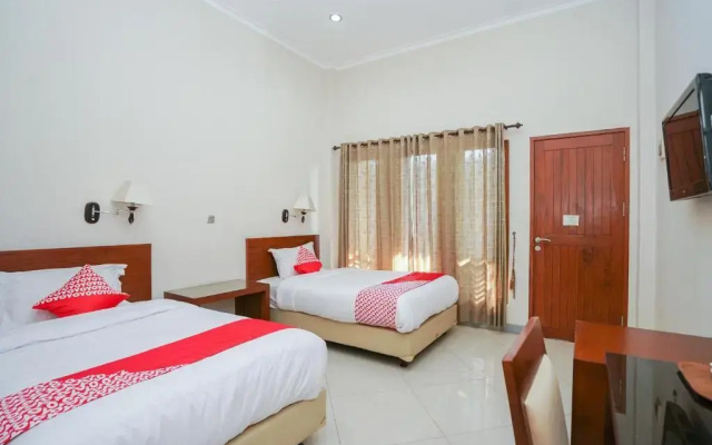 Oyo 1430 Hotel Ratna Syariah