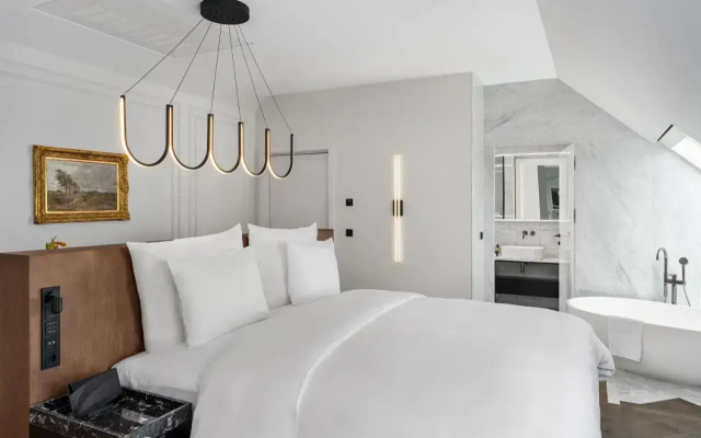 The Best Hotel in Brussels (TEST HOTEL)