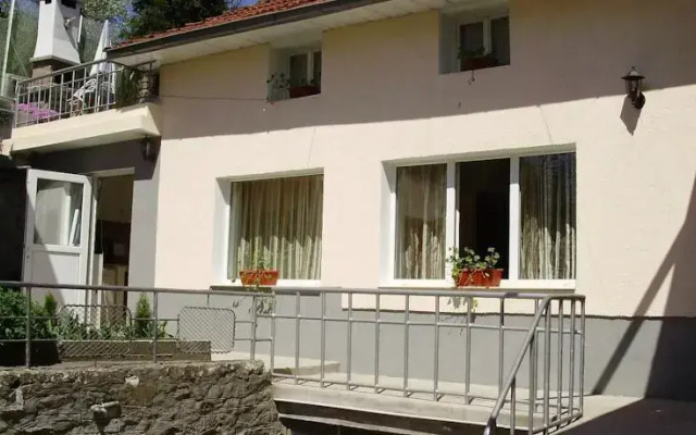Bonevi Guest House