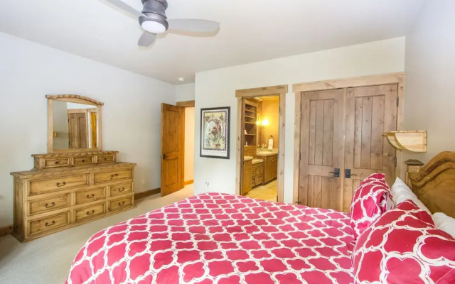 Elkstone Place 1