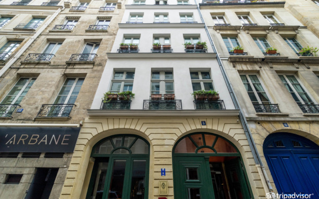 Hotel Prince De Conti вид на фасад