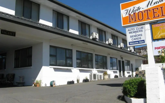 White Manor Motel