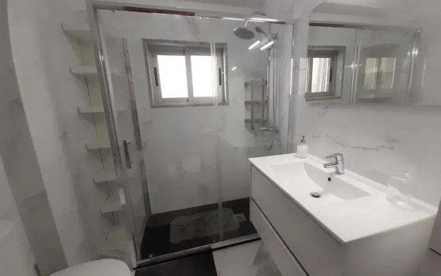Vista Praia 16- Wifi, Remodelado, 80mt Praia