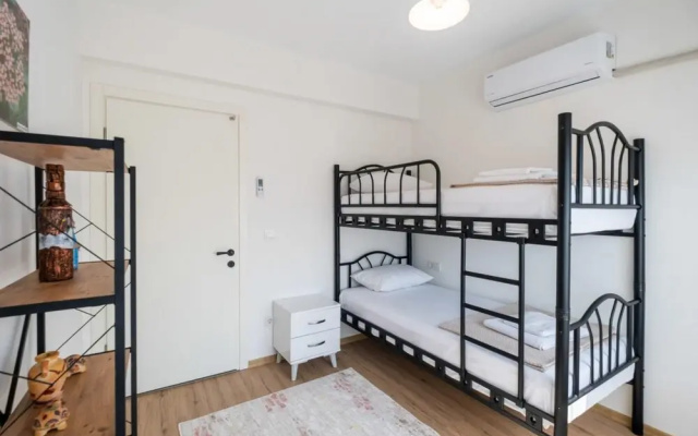 Central Villa Near Sea With Balcony in Fethiye