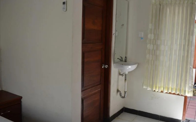 金巴兰穆提拉民宿(Mutiara Homestay Jimbaran)