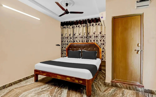 Super OYO Hotel O Adarsh Nagar Near Kavya Hospital