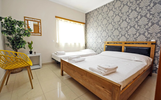 C07 - 3 Bed Penthouse in Lagos