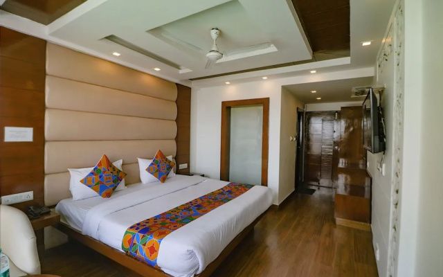 Fabhotel F9 Mall Road