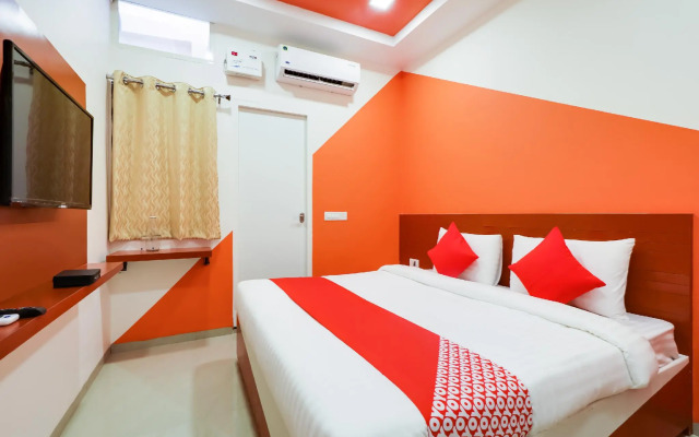 Collection O 60423 Hotel Sr