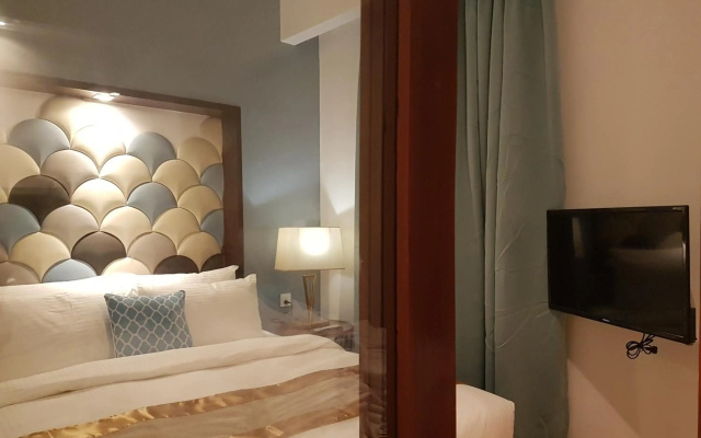 Ferra Hotel and Garden Suites