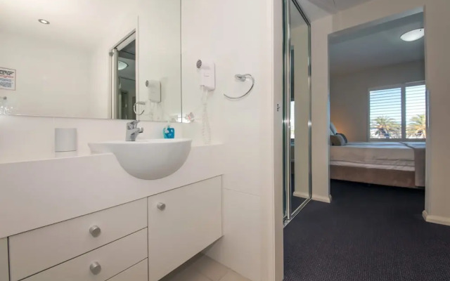 Pacific Blue Apartment 278, 265 Sandy Point Road