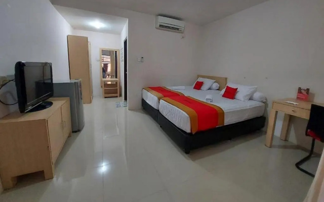 RedDoorz Syariah near Banda Aceh Convention Hall
