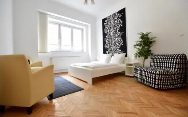 Creative Apartment Akácfa 4