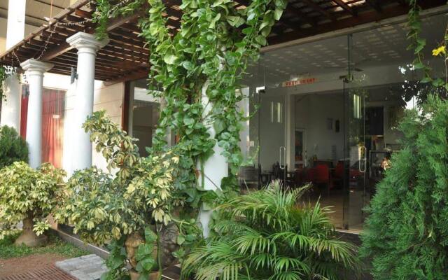 Отель Creston Park Accommodation вид на фасад