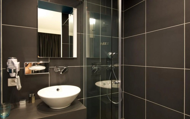 Le NexHotel