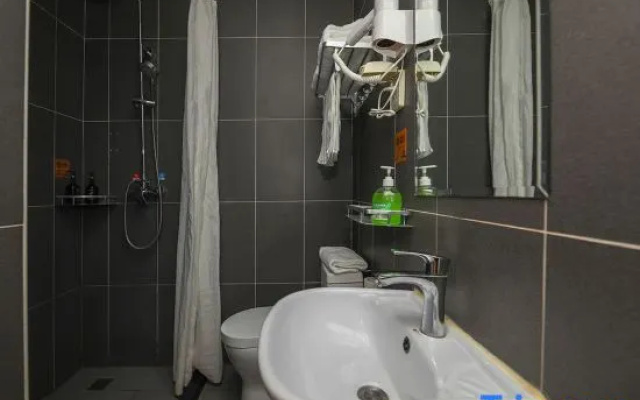 Oriental Shengda Light Residence Hotel (Puhuangyu Subway Station, Qianmen, Beijing)