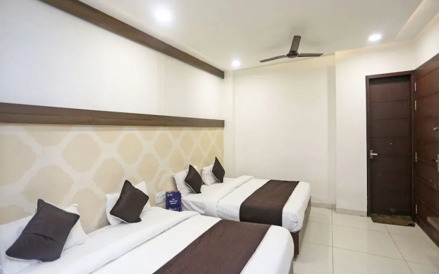 OYO 18422 Central Grand