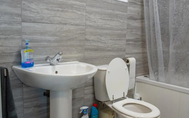 Cherry Tree, Centrally Located Warrington Town Centre