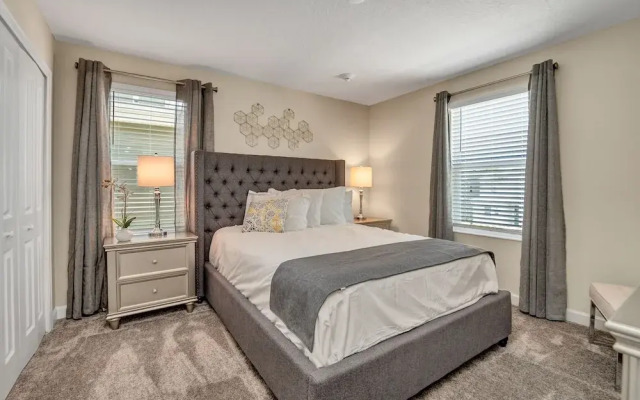 Storey Lake 9 BR Villa with Game Room