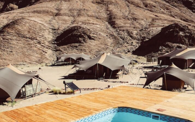 Hoanib Valley Camp