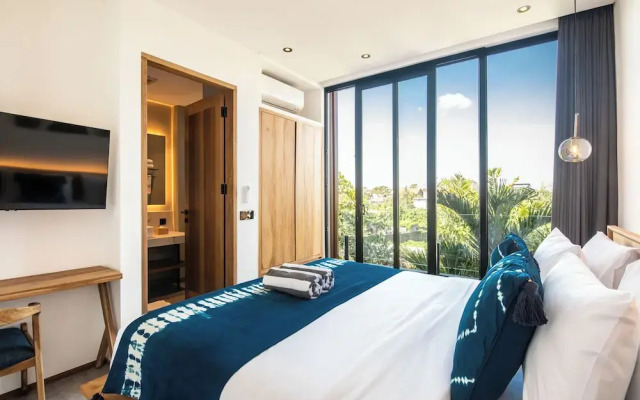 Stylish 5BR Beach Villa, 200m in Boho Canggu