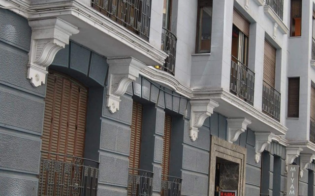 Отель Hostal Nersan Испания, Мадрид - отзывы, цены и фото номеров - забронировать отель Hostal Nersan онлайн вид на фасад