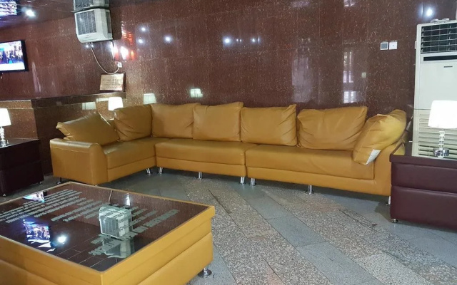 Tauba Hotel