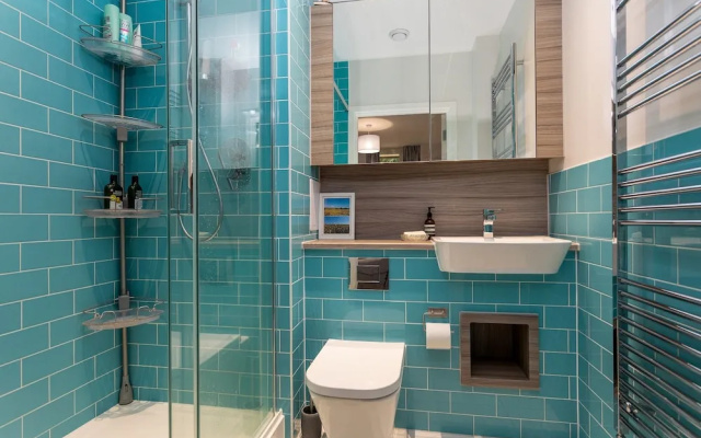 2 Bedroom East London Flat