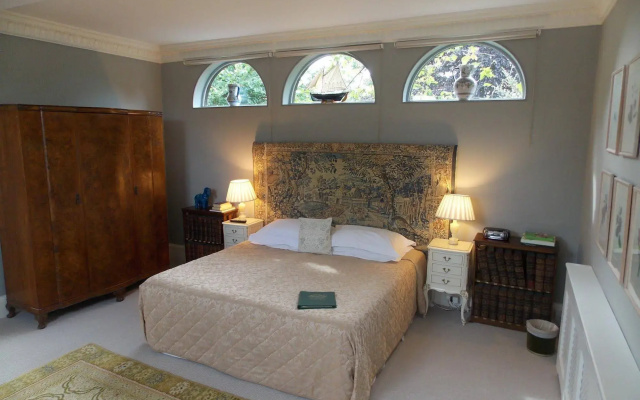 The Old Rectory Country House