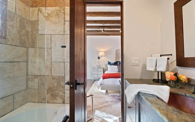 1BD Carmel