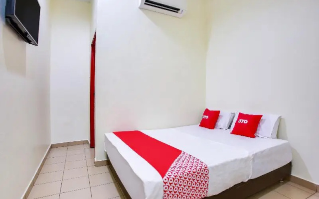 Hotel Melati by OYO Rooms
