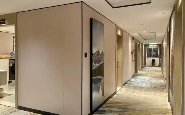 Vienna Hotel (Shanwei Haifeng Food Street)